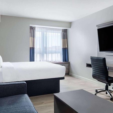 Microtel Inn & Suites By Wyndham Kanata Ottawa West エクステリア 写真