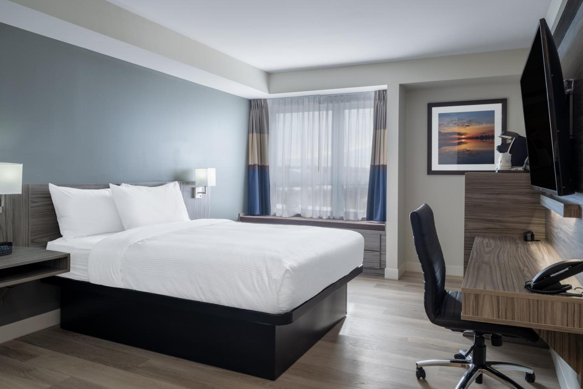 Microtel Inn & Suites By Wyndham Kanata Ottawa West エクステリア 写真