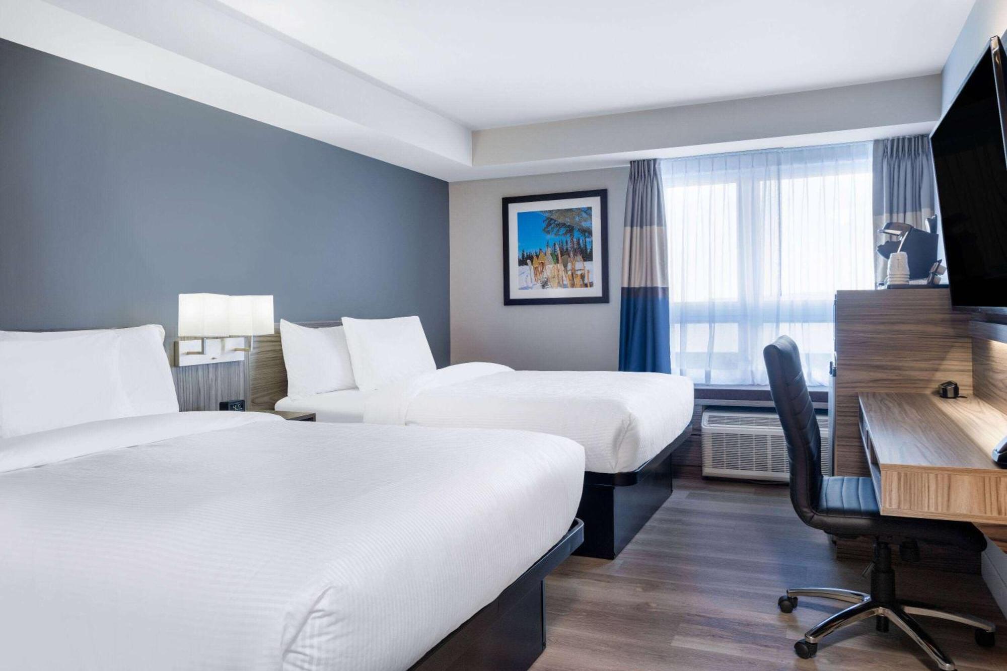 Microtel Inn & Suites By Wyndham Kanata Ottawa West エクステリア 写真